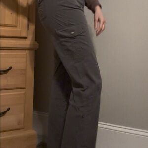 Kuhl cargo pants size 8 gray color